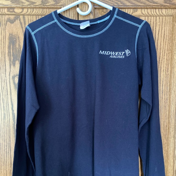 Midwest Airlines embroidered long sleeve - Picture 1 of 4